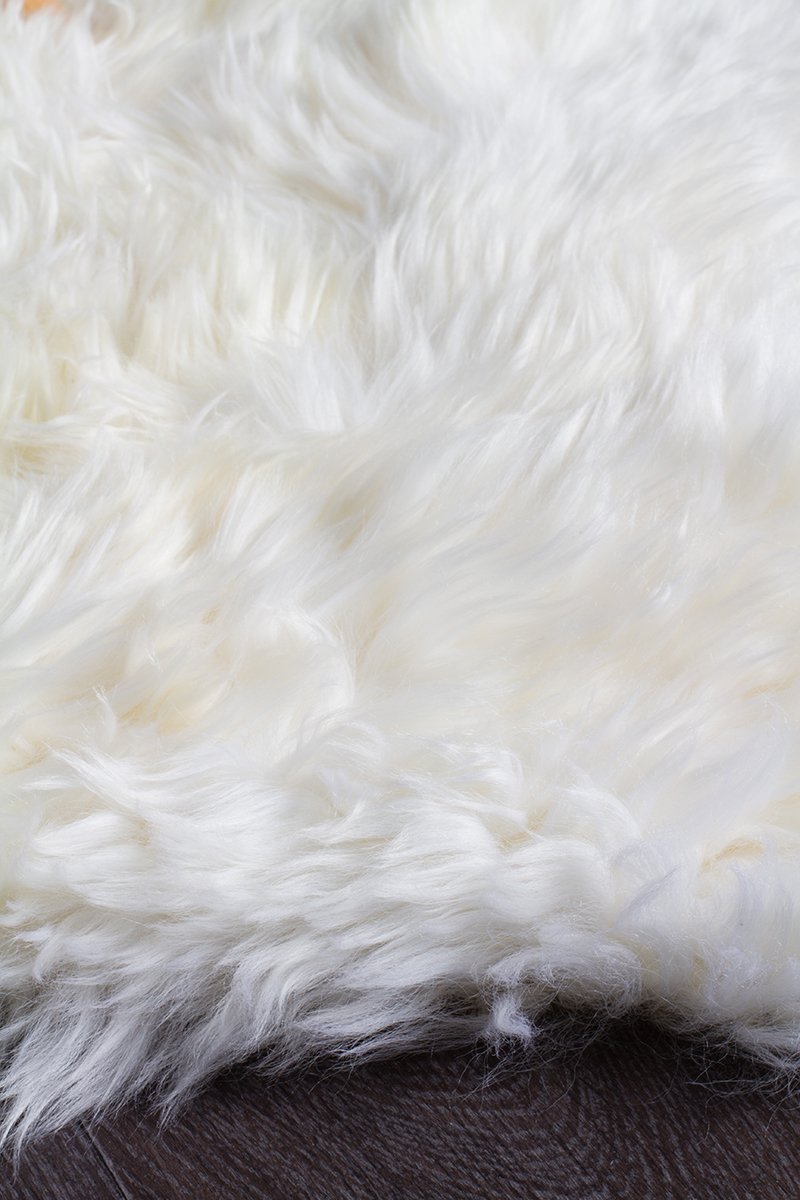 Natural New Zealand Sheep Skin – White